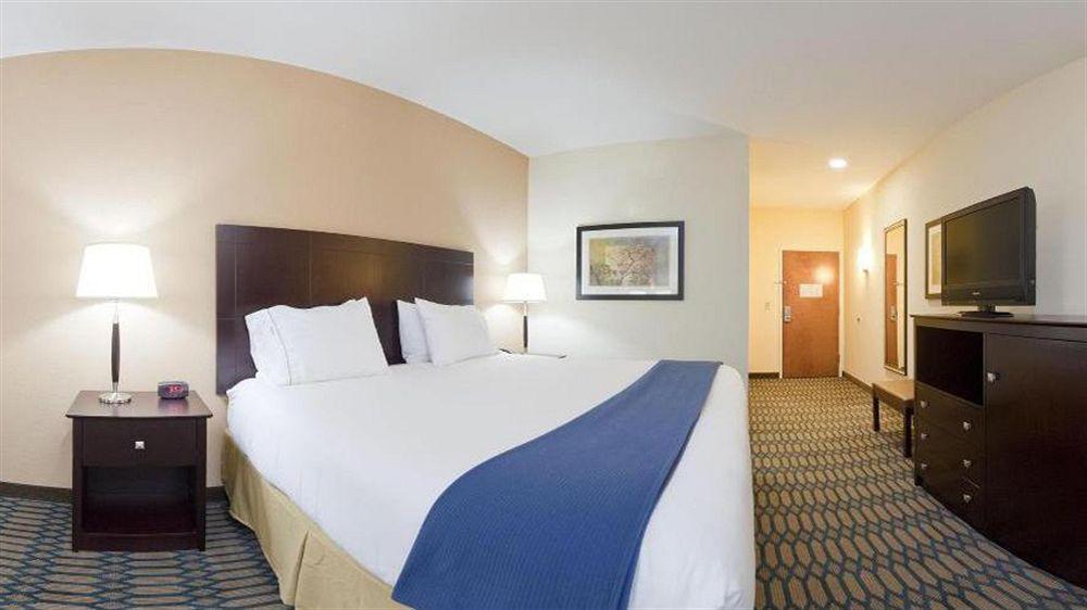 Holiday Inn Express - Andalusia By Ihg Eksteriør bilde